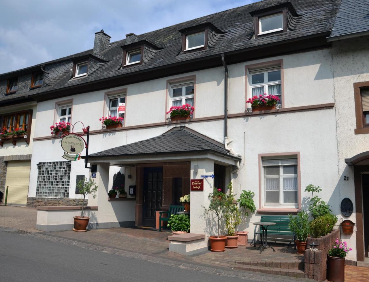 Hotel Restaurant Wuerzig In Ирциг Экстерьер фото